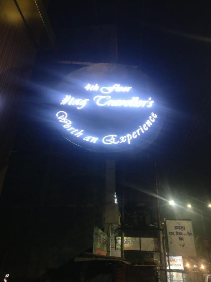 Hashtag Traveler'S Hostel Лакнау Екстериор снимка